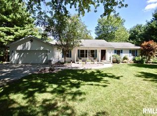 5920 Long Creek Dr, Rochester, IL 62563