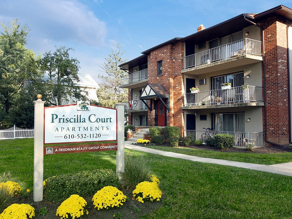 Curb appeal is apart of the Friedman Realty Group 5 Star lifestyle