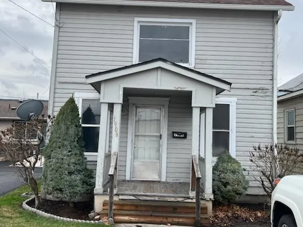 1908 1906 1/2 Adams Ave, La Grande, OR 97850