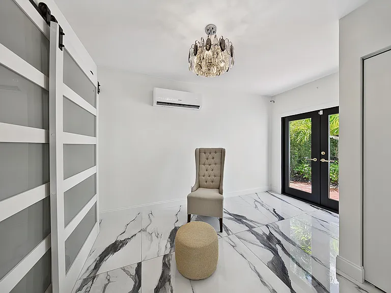 1010 N Rio Vista Blvd — Photo 38