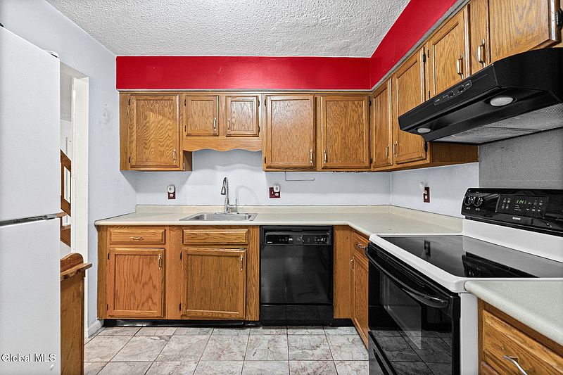 5th image of 3019 Squire Boulevard