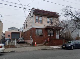 369 N 10th St, Belleville, NJ 07109