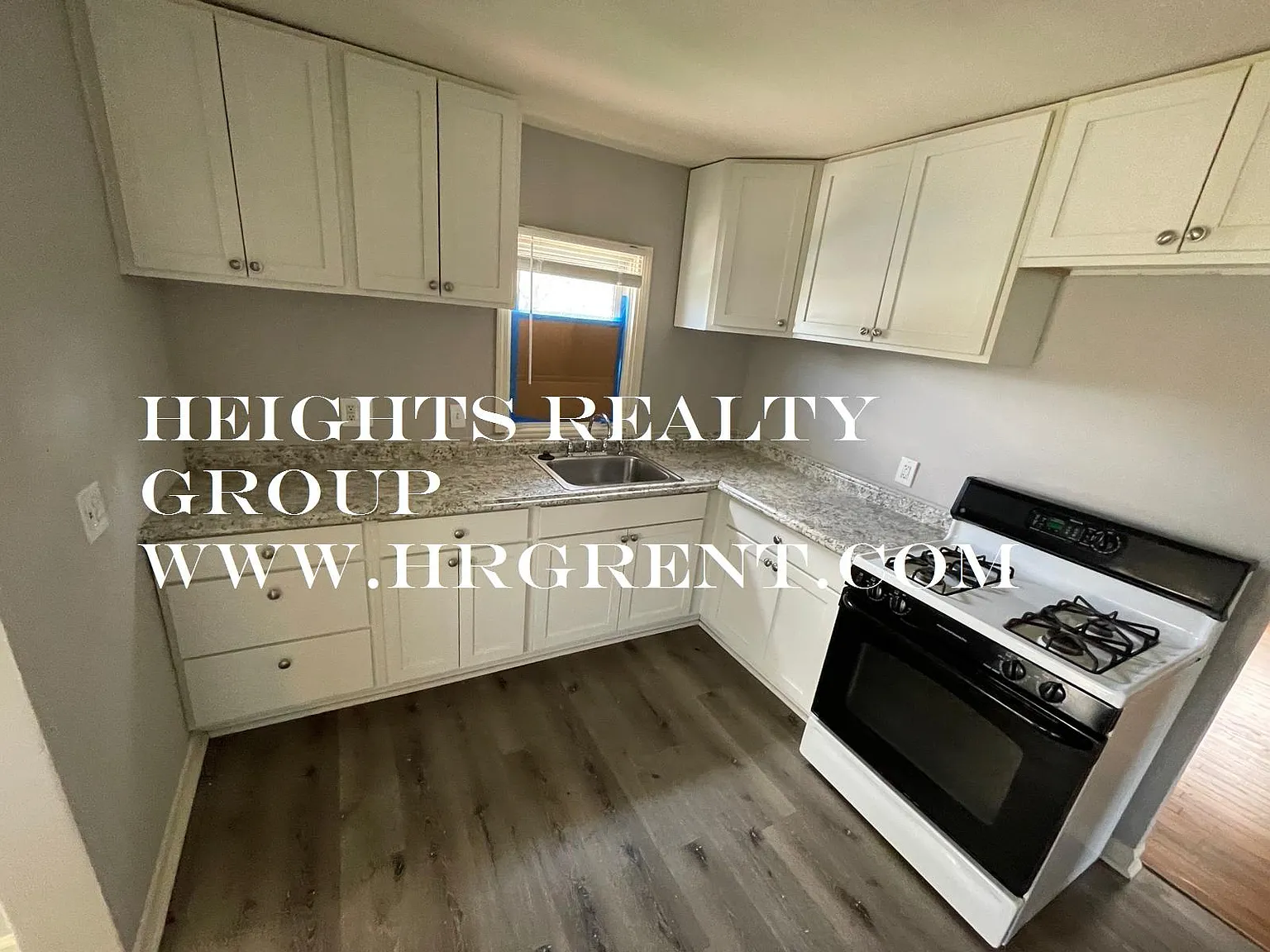 3 bed, 1000 sqft, $1,499 — Photo 3