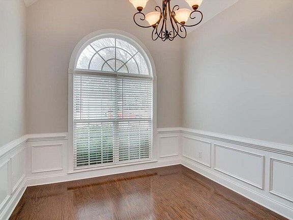 4th image of 2507 Grier Cir