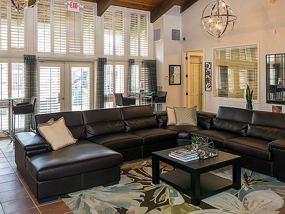 Lake Ellenor Apartments | Orlando, FL