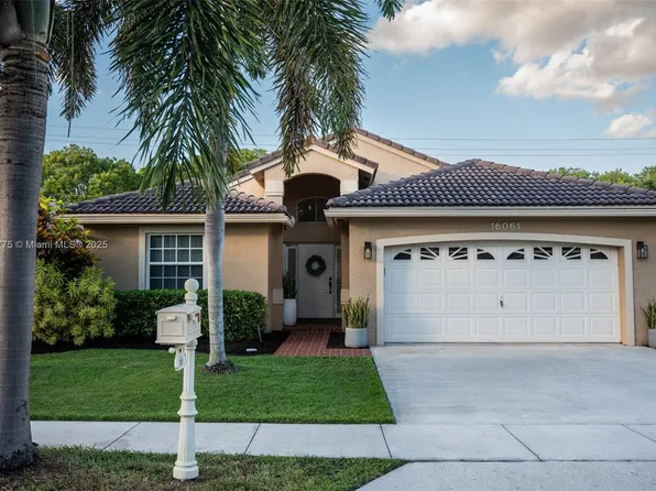 16061 La Costa Dr, Weston, FL 33326