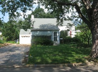 14 N Sunnycrest Dr, Little Silver, NJ 07739