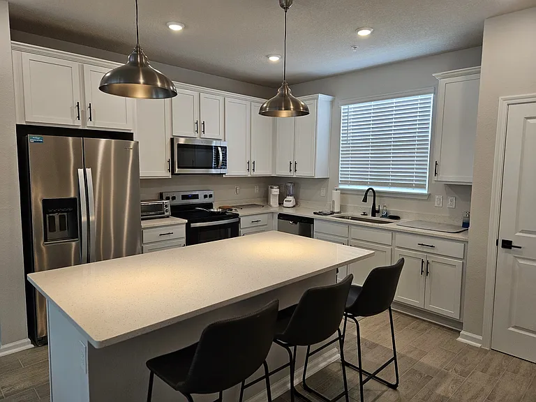 157 Barstow Pl — Photo 4