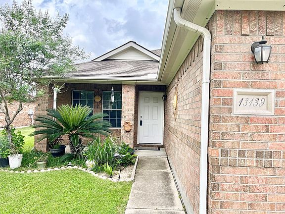 2nd image of 13139 Cutler Ridge Ln