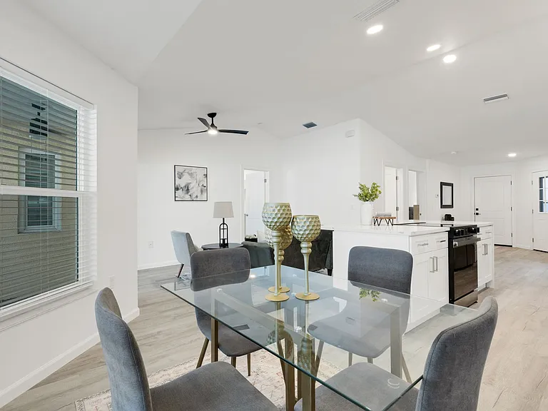 606 Marcus St #26 — Photo 15