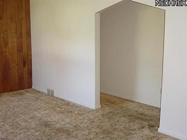 4th image of 2367 Parkway Dr