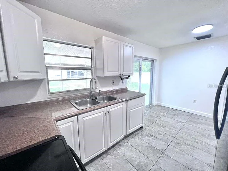 3409 Vorden St — Photo 14