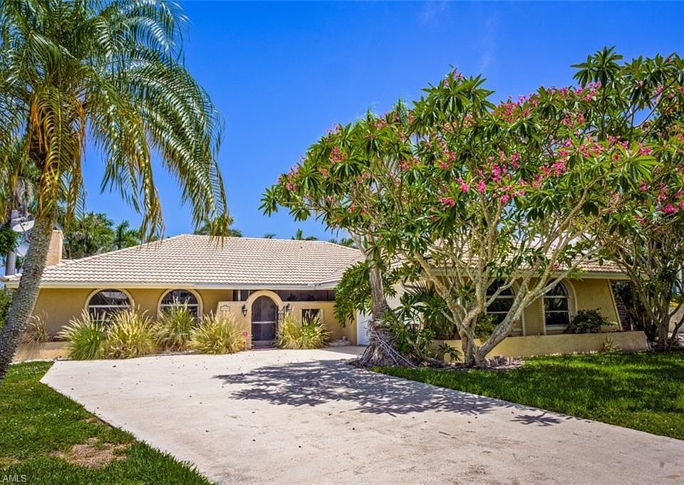 1st image of 1455 Pelican Ave