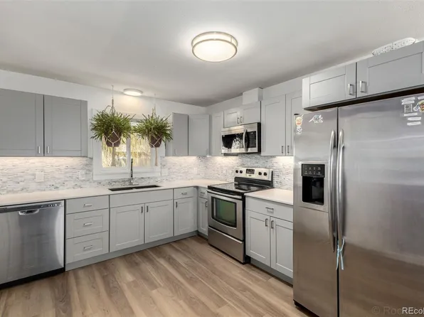 1739 Collyer Street, Longmont, CO 80501