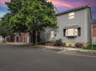 66 Church St, Lambertville, NJ 08530
