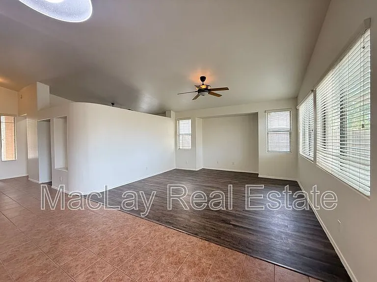 8311 S 23rd Pl — Photo 12