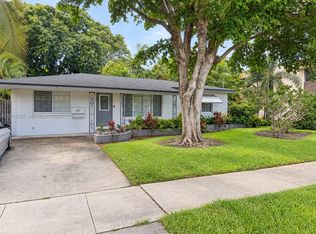 Lauderdale Park 6-33 1/2, Fort Lauderdale, FL 33305