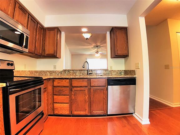 3rd image of 2404 Gallery View Dr #204