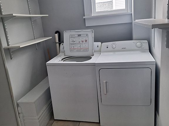5th image of 215 W 8th St Unit A