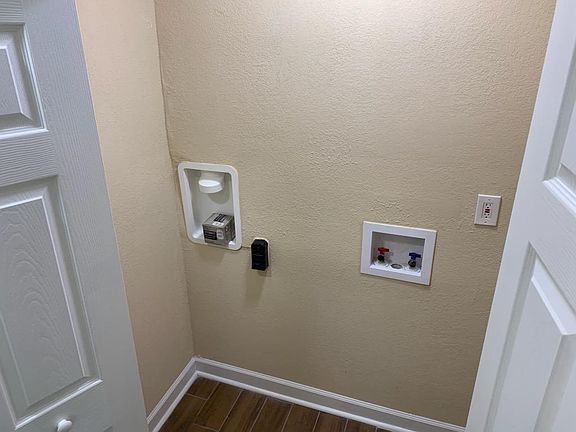 4th image of 2262 W 18th St