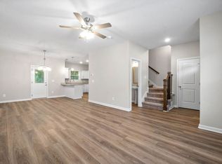 945 Cumberland Dr, Clarksville, TN 37040