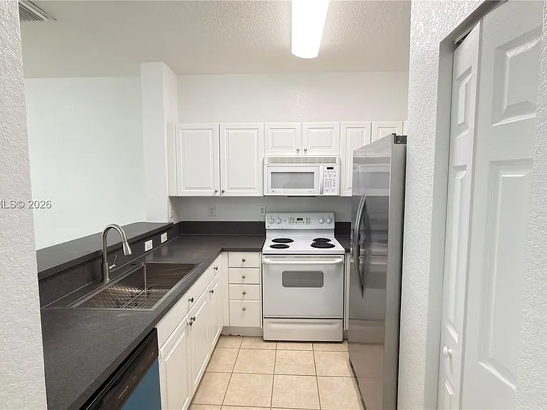 3390 NE 13th Circle Dr #206-19 — Photo 15
