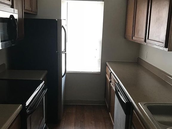 4th image of 8263 Dogwood Circle East Dr