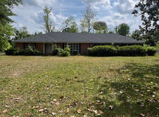 539 Calhoun St, Swainsboro, GA 30401