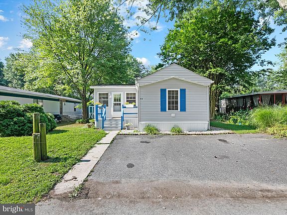 2nd image of 33422 N Beach Dr #20957