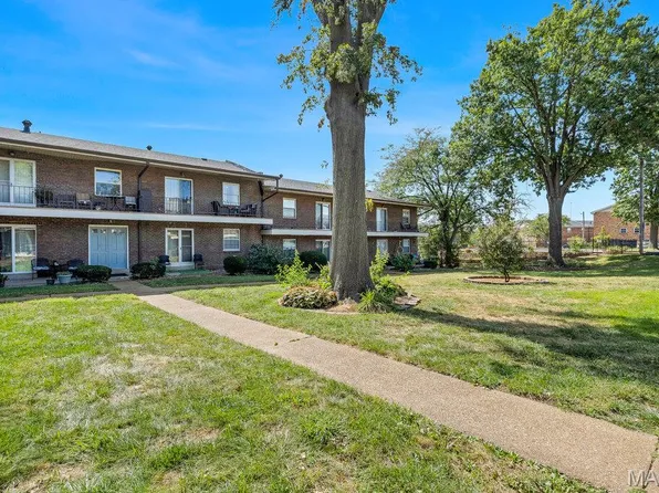 6935 Colonial Woods Dr APT 23, Saint Louis, MO 63129