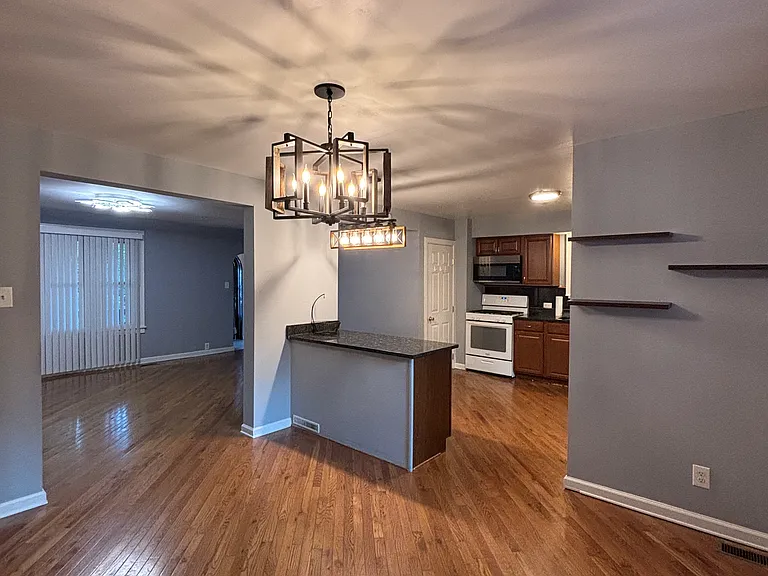 1204 Fallowfield Ave — Photo 13