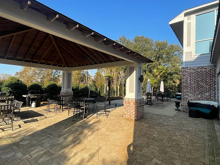 Arbor Landing at Lake Jackson — Photo 8