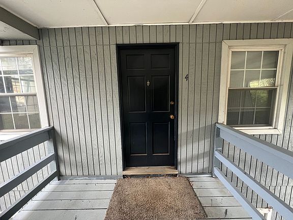 2nd image of 1200 Craigmont Dr APT 4