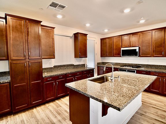 5th image of 2693 Mossy Creek St
