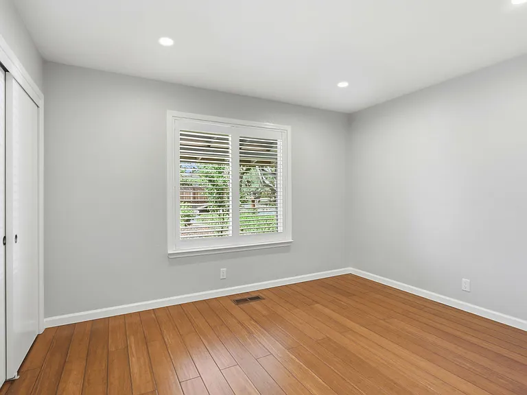 19397 Eric Dr — Photo 19