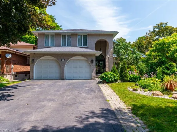 267 Memorial Dr, Brantford, ON N3R 7G6