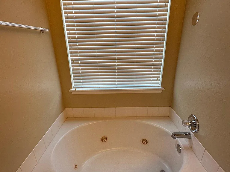 809 Beechwood Way — Photo 12