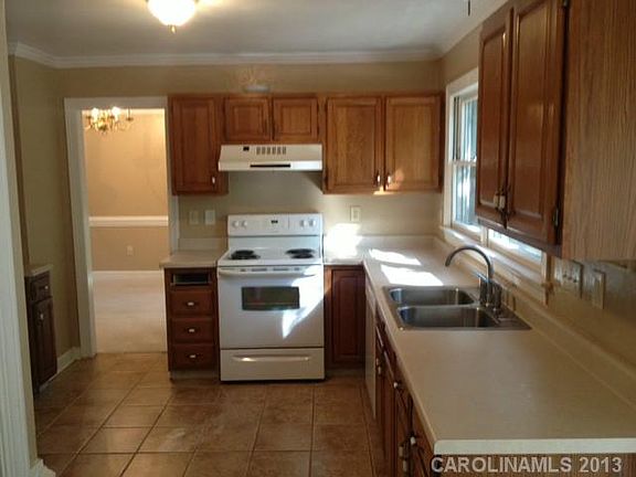 4th image of 2301 Annecy Dr