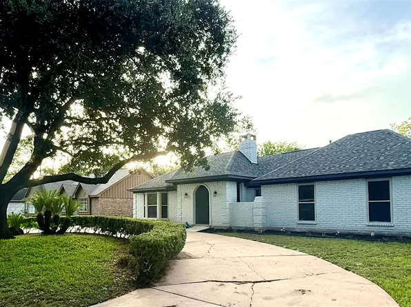 1704 Mulberry Dr, Richmond, TX 77469