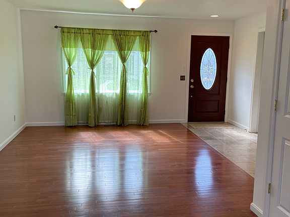 2nd image of 501 Richards Rd #501