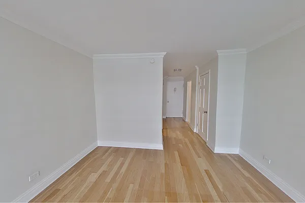 Rented by Stonehenge NYC LLC | media 4
