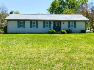 1163 Sanderson Dr, Hopkinsville, KY 42240