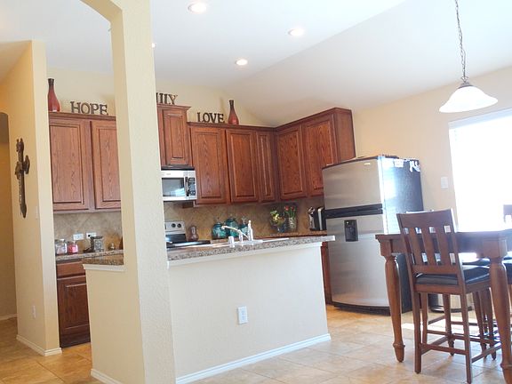 2nd image of 15533 Gatehouse Dr