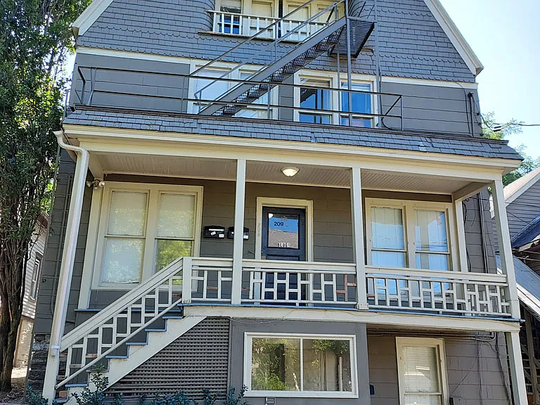 209 Williams St #3 — Photo 1