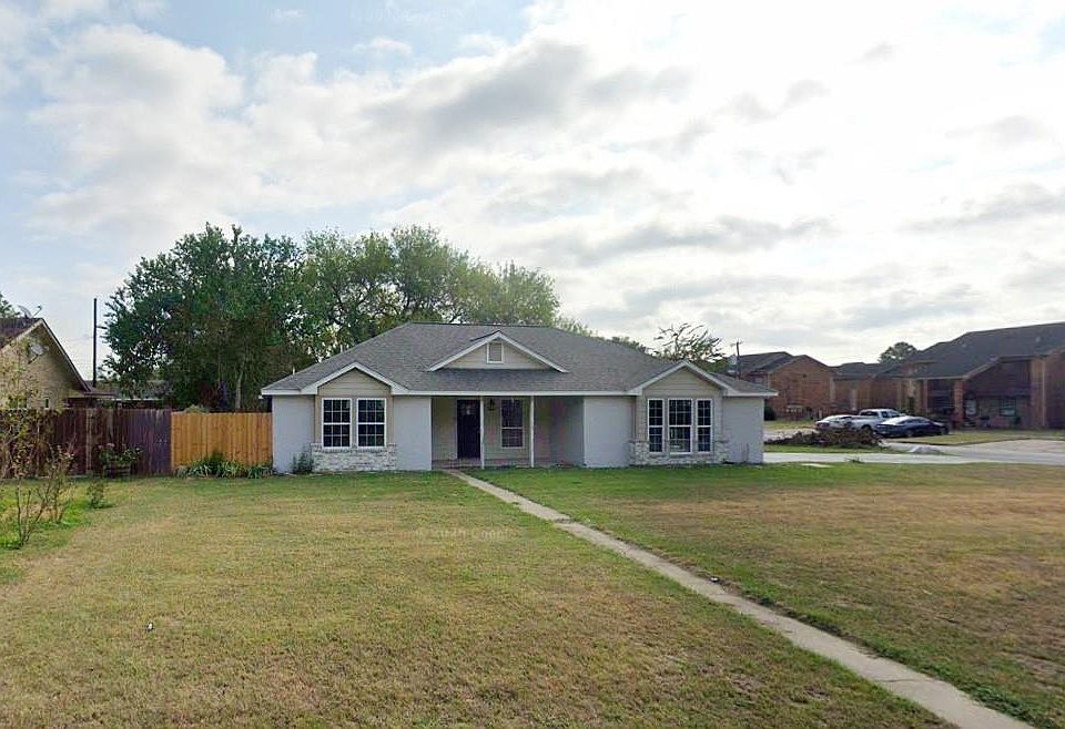 1st image of 1740 6th St