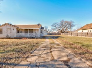 237 N Cheyenne Ave, Bartlesville, OK 74003