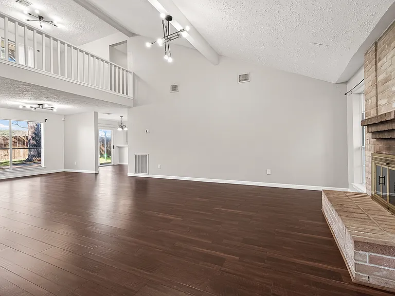 1507 Windys Way — Photo 9
