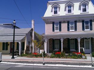 14 W Main St, Elverson, PA 19520