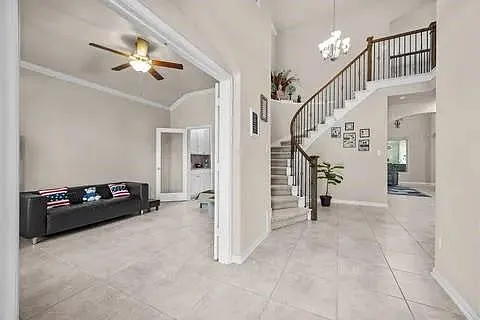 127 Round Lake Dr — Photo 5