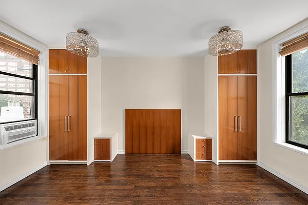 Rented by Compass | media 7